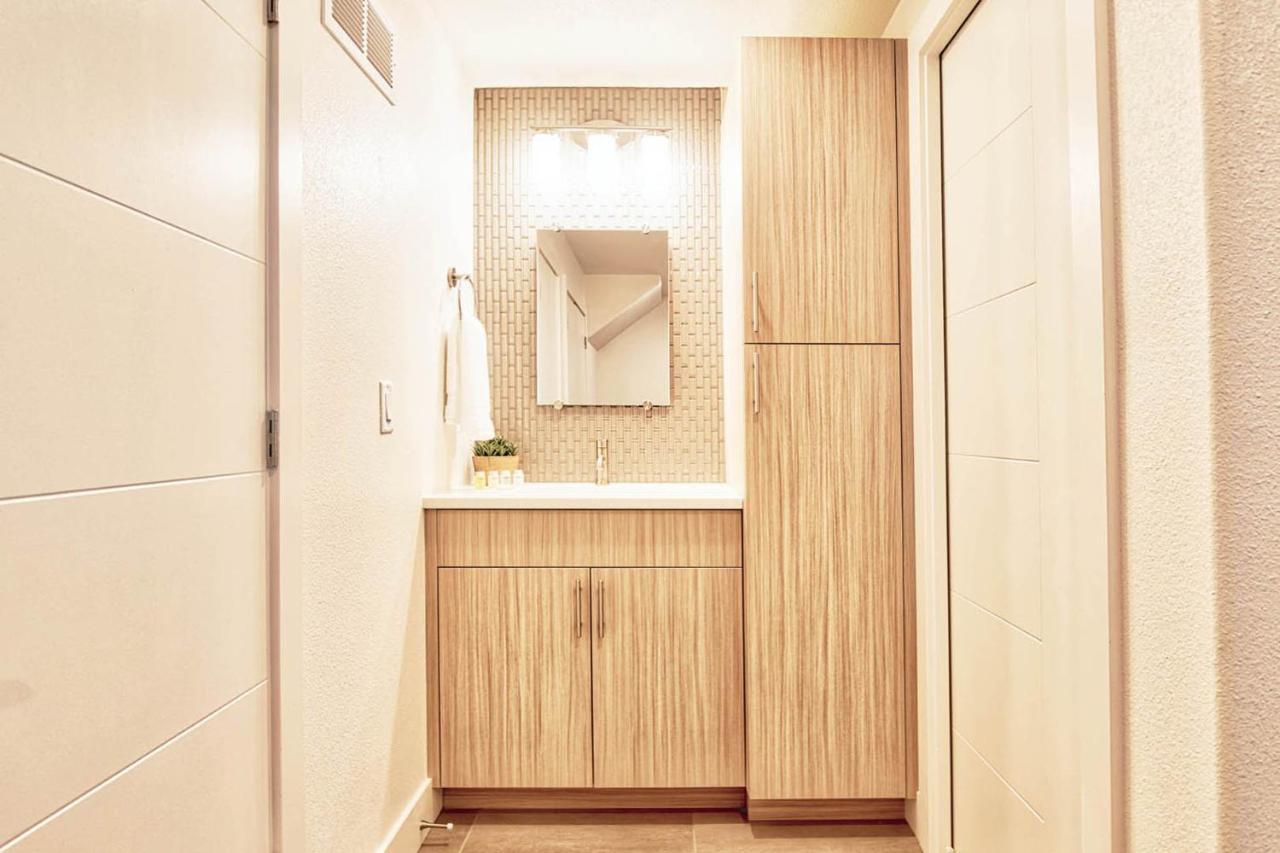 Beautiful 3 Bedroom Townhouse In Old Town North, Brewery District فورت كولنز، كولورادو المظهر الخارجي الصورة